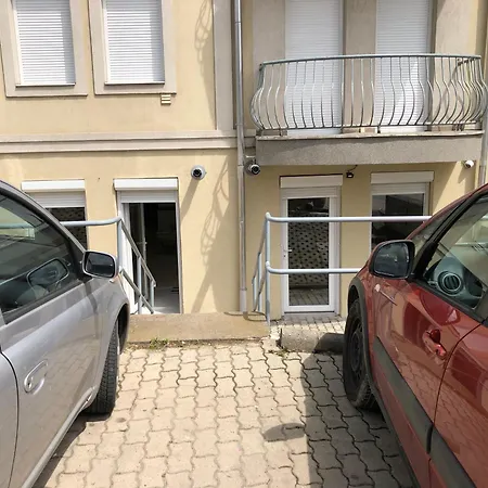 Griff Apartment